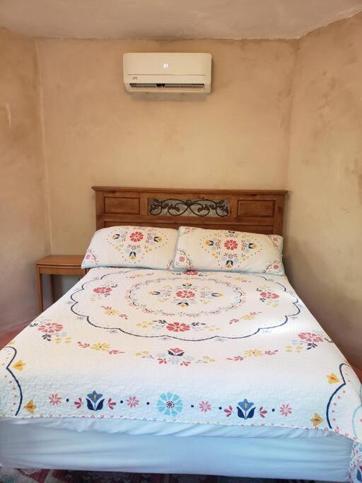 Dome With Hempcrete Bedroom! Blanco Esterno foto